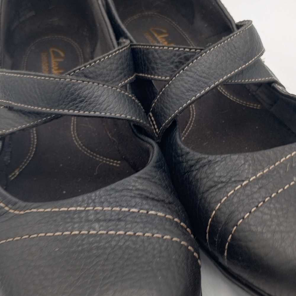 Clarks bendables, women's black flats, size 11 M - Picture 12 of 12